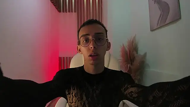 EthaanCox online show from 26, 9, 2025