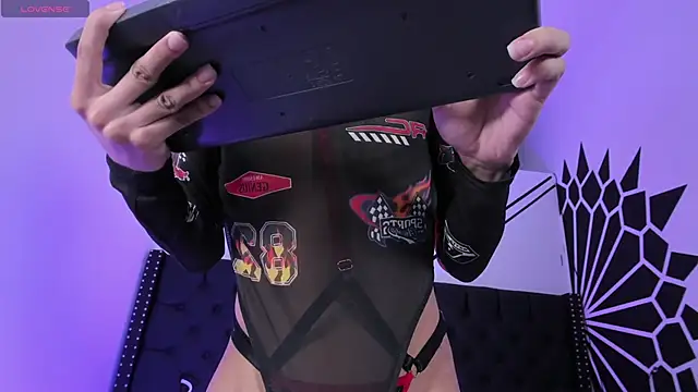 EthaanCox online show from 16, 10, 2025