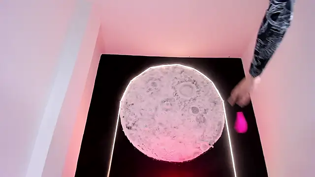 EthaanCox online show from 8, 11, 2025