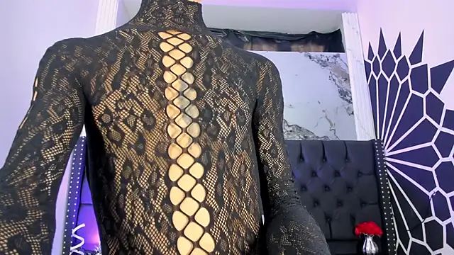 EthaanCox online show from 5, 4, 2026