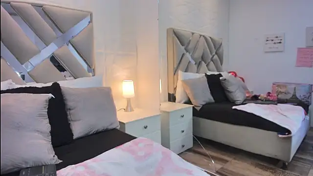 raquell moore online show from 22, 3, 2026