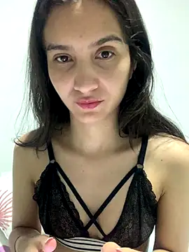 Bella still online show from 21, 9, 2025