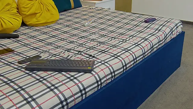 Snapshot of Annabellerise chatting on 10, 3, 2025 Annabellerise online show from 10, 3, 2025