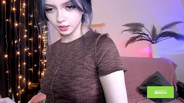 Snapshot of miuri_miy chatting on 19, 2, 2025 miuri miy online show from 19, 2, 2025
