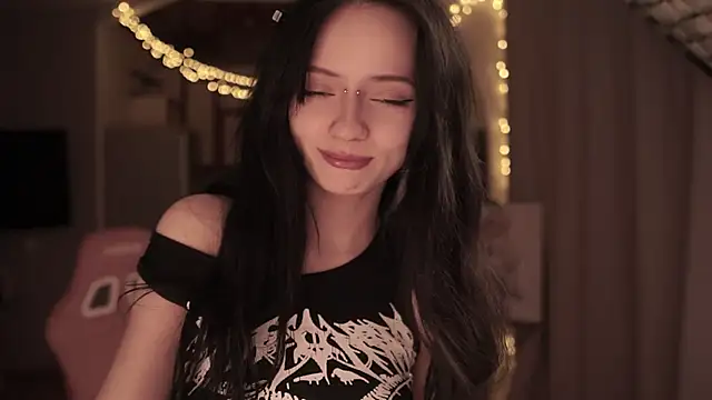 miuri miy online show from 20, 4, 2026