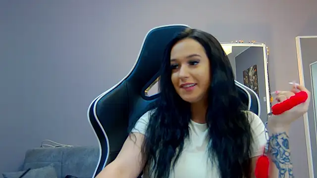 Snapshot of Eva_Lovvia_ chatting on 11, 3, 2025 Eva Lovvia  online show from 11, 3, 2025