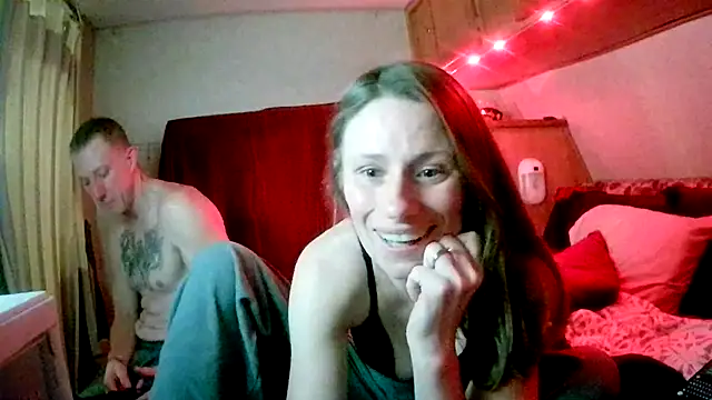 VibeyLovers online show from 2, 2, 2025