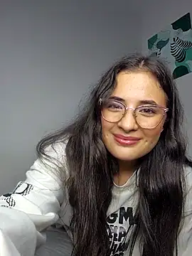 Snapshot of baaby-miiaa chatting on 9, 3, 2025 baaby-miiaa online show from 9, 3, 2025