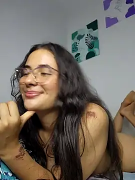 Snapshot of baaby-miiaa chatting on 9, 3, 2025 baaby-miiaa online show from 9, 3, 2025