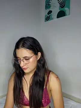 Snapshot of baaby-miiaa chatting on 13, 3, 2025 baaby-miiaa online show from 13, 3, 2025