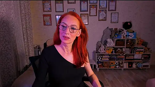 red rocco online show from 5, 3, 2025