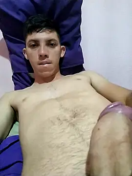 Snapshot of welitonzz28 chatting on 10, 3, 2026 welitonzz28 online show from 10, 3, 2026