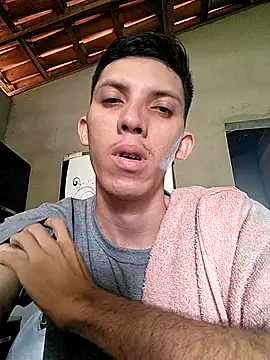 Snapshot of welitonzz28 chatting on 18, 7, 2026 welitonzz28 online show from 18, 7, 2026