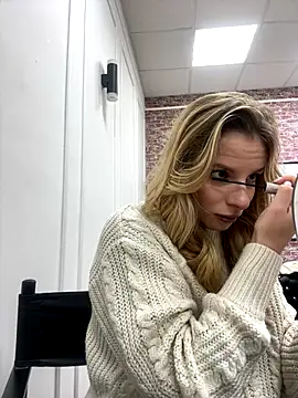 LanaSparks online show from 7, 10, 2025