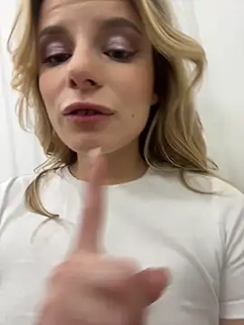 LanaSparks online show from 15, 10, 2025