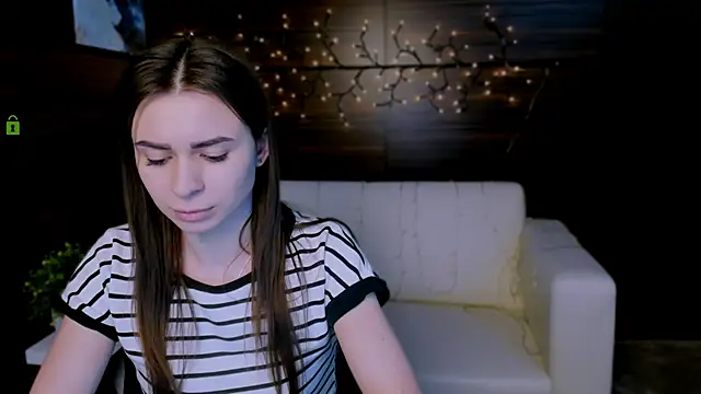 flora ri online show from 25, 1, 2025