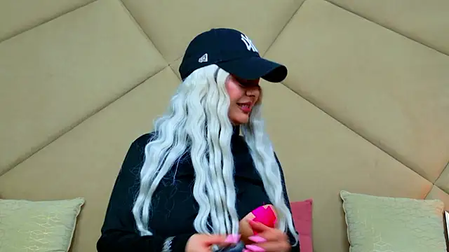 ChloeFrost online show from 6, 3, 2026