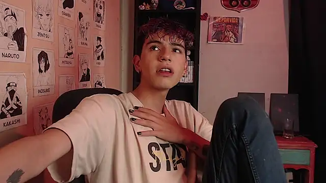 Snapshot of Mickey_Magic chatting on 21, 1, 2025 Mickey Magic online show from 21, 1, 2025