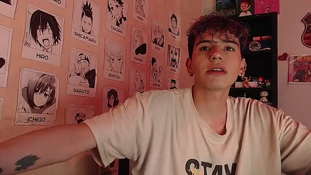 Snapshot of Mickey_Magic chatting on 21, 1, 2025 Mickey Magic online show from 21, 1, 2025