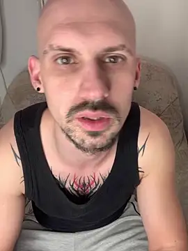 AssHunter4k online show from 20, 2, 2025