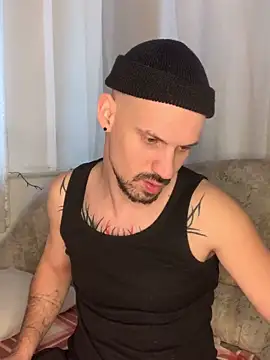 AssHunter4k online show from 24, 2, 2025