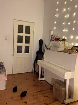 AssHunter4k online show from 20, 3, 2025