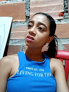 Snapshot of Zoe_Sweett18 chatting on 19, 9, 2025 Zoe Sweett18 online show from 19, 9, 2025