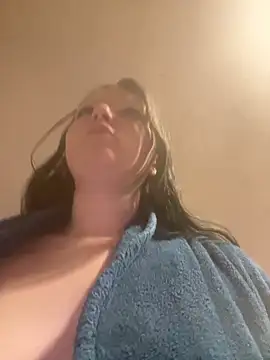 Snapshot of VenusandIppy chatting on 17, 10, 2025 VenusandIppy online show from 17, 10, 2025