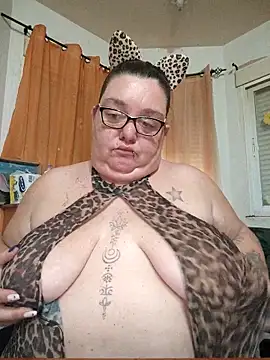 diosacurvy1984 online show from 17, 2, 2026