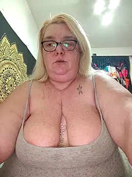 diosacurvy1984 online show from 4, 4, 2026