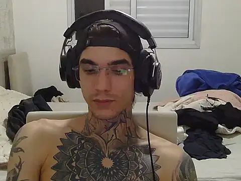 Snapshot of smokingink chatting on 22, 4, 2026 smokingink online show from 22, 4, 2026