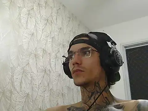 Snapshot of smokingink chatting on 25, 4, 2026 smokingink online show from 25, 4, 2026