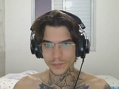 Snapshot of smokingink chatting on 25, 4, 2026 smokingink online show from 25, 4, 2026