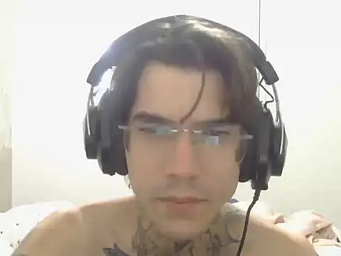 Snapshot of smokingink chatting on 2, 5, 2026 smokingink online show from 2, 5, 2026