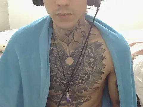 Snapshot of smokingink chatting on 5, 5, 2026 smokingink online show from 5, 5, 2026