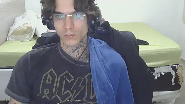 Snapshot of smokingink chatting on 14, 5, 2026 smokingink online show from 14, 5, 2026