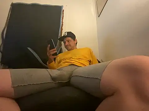 Snapshot of almighty_d chatting on 9, 7, 2026 almighty d online show from 9, 7, 2026