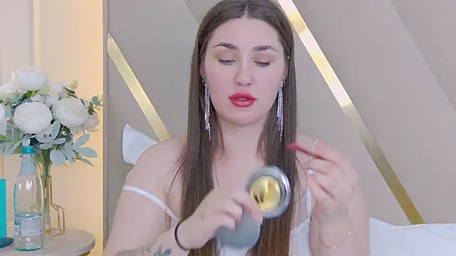 KiraBarlows online show from 10, 9, 2025