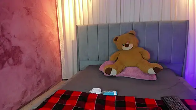 camilapersy online show from 12, 2, 2025