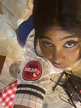 yelicampbell online show from 10, 3, 2025