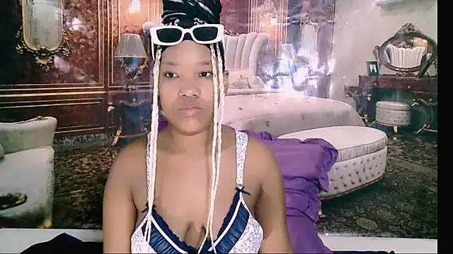 EroticSexyPrada online show from 2, 2, 2026