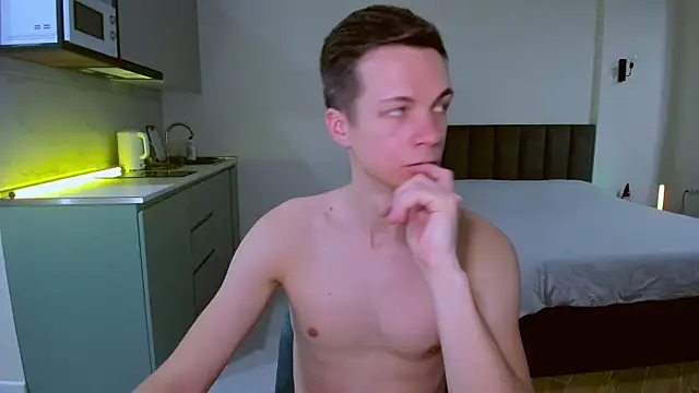 max shy online show from 1, 2, 2025