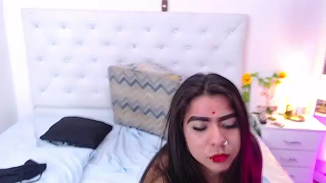 ninanaughty13 online show from 29, 1, 2025