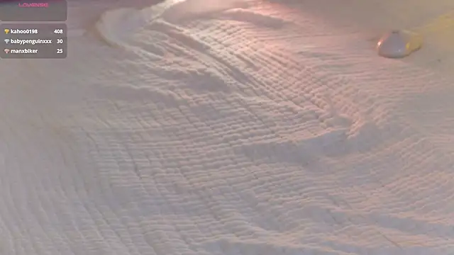 Snapshot of GiKarerra chatting on 18, 10, 2025 GiKarerra online show from 18, 10, 2025