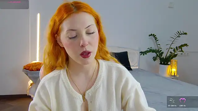 Snapshot of GiKarerra chatting on 17, 11, 2025 GiKarerra online show from 17, 11, 2025