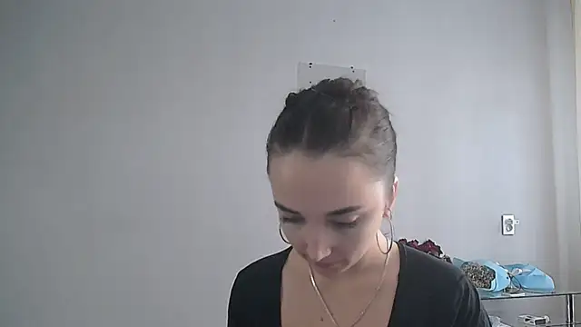 Eva Gloryy online show from 23, 10, 2025