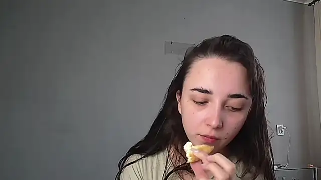 Eva Gloryy online show from 8, 3, 2026