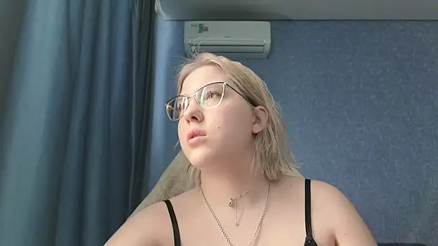 HotBrandyX online show from 16, 3, 2026