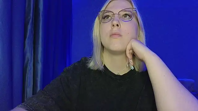 Snapshot of HotBrandyX chatting on 8, 6, 2026 HotBrandyX online show from 8, 6, 2026