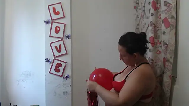 Yohis Kiut25 online show from 13, 2, 2026